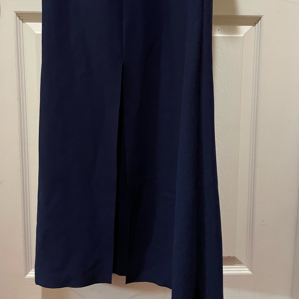 Chiara Boni La Petite Robe
Grenawa Gown - Picture 12 of 13